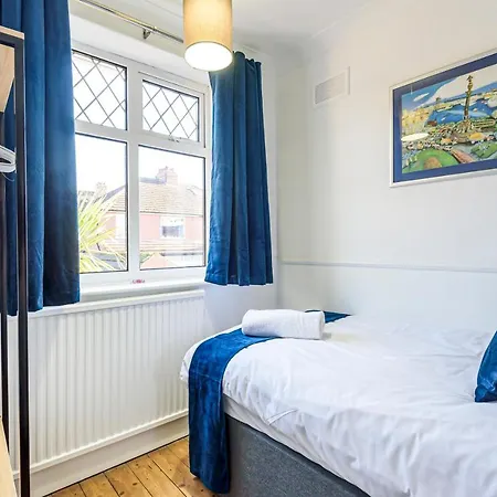 Bishy Road Hideaway Near Racecourse Сasa de vacaciones York