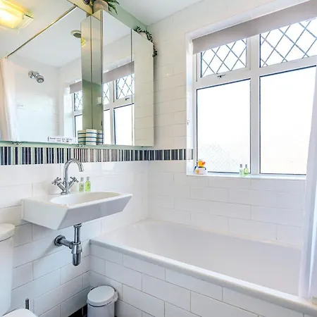 Bishy Road Hideaway Near Racecourse * York