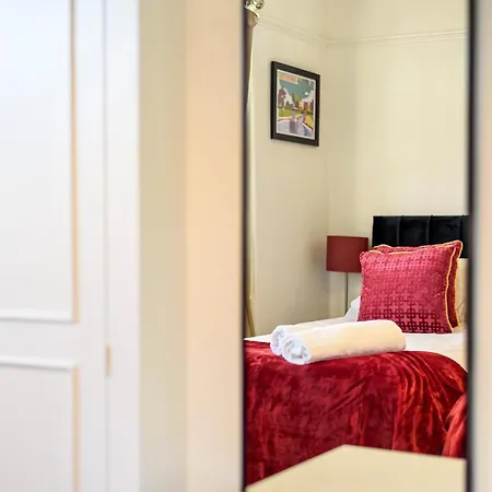 Bishy Road Hideaway Near Racecourse Сasa de vacaciones York